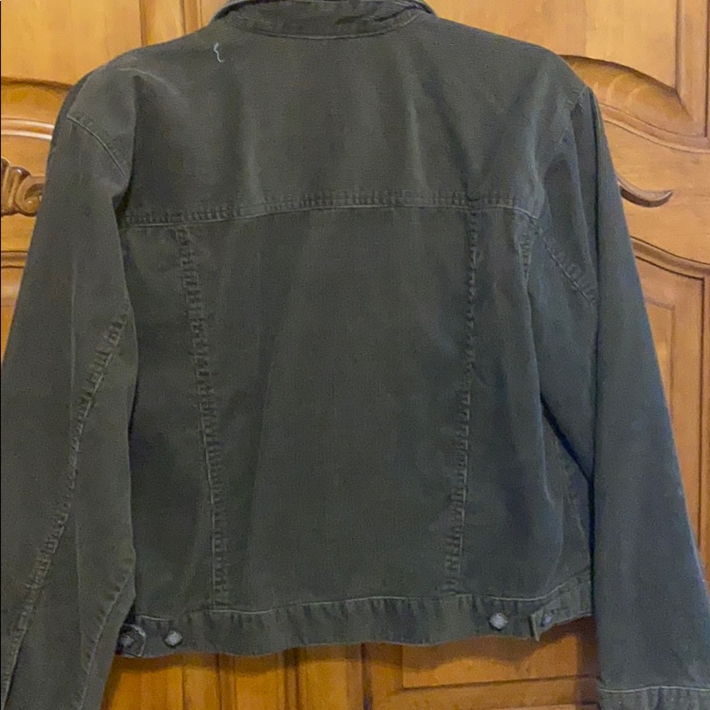 Jacket - Picture 3 of 4